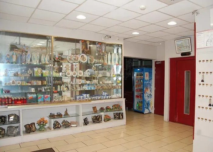 Hotel Louvre Vincenette Lourdes