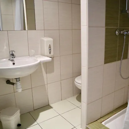 Готель Louvre Vincenette 3*