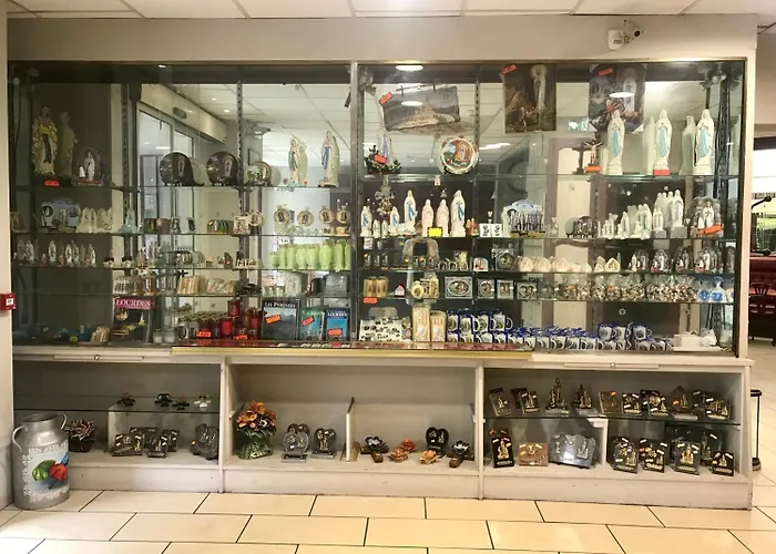 Готель Louvre Vincenette 3*