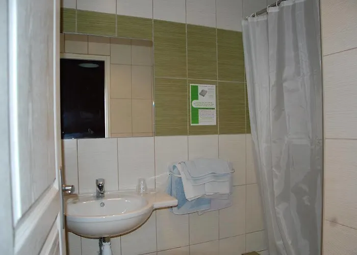 Louvre Vincenette Готель 3*